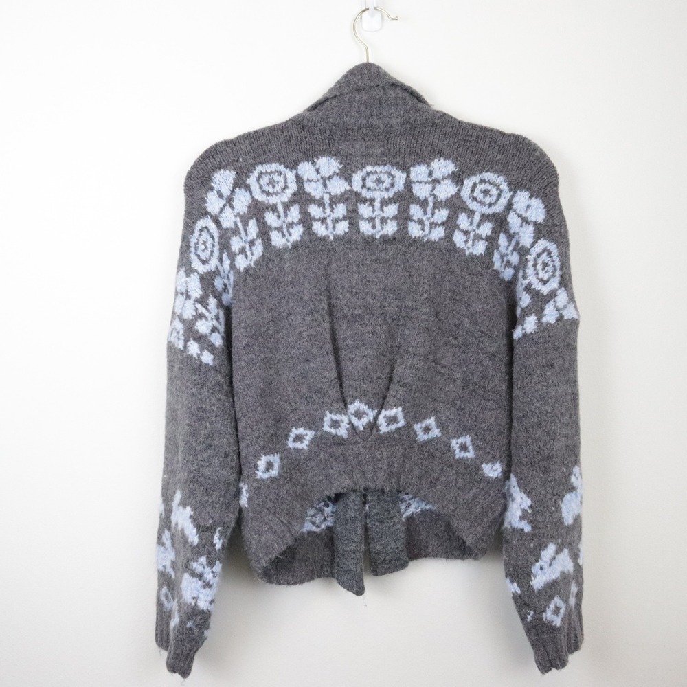 Free People Home Sweet Home Cardi Cardigan Sweater Small Grey Blue Bunny Toggle - Picture 3 of 9